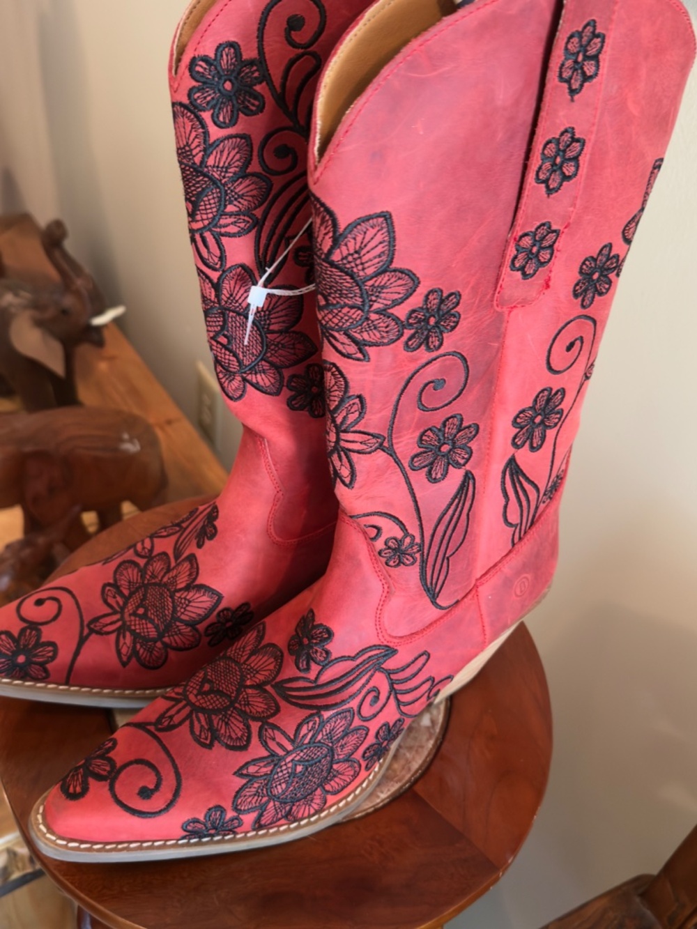 Brand new Dingo Women's size 9 Red boots - Picture 3 of 5